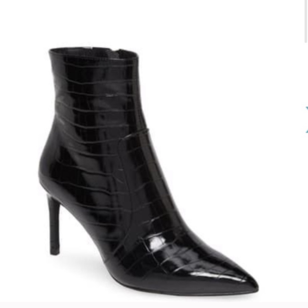 KHALEES from Jeffrey Campbell